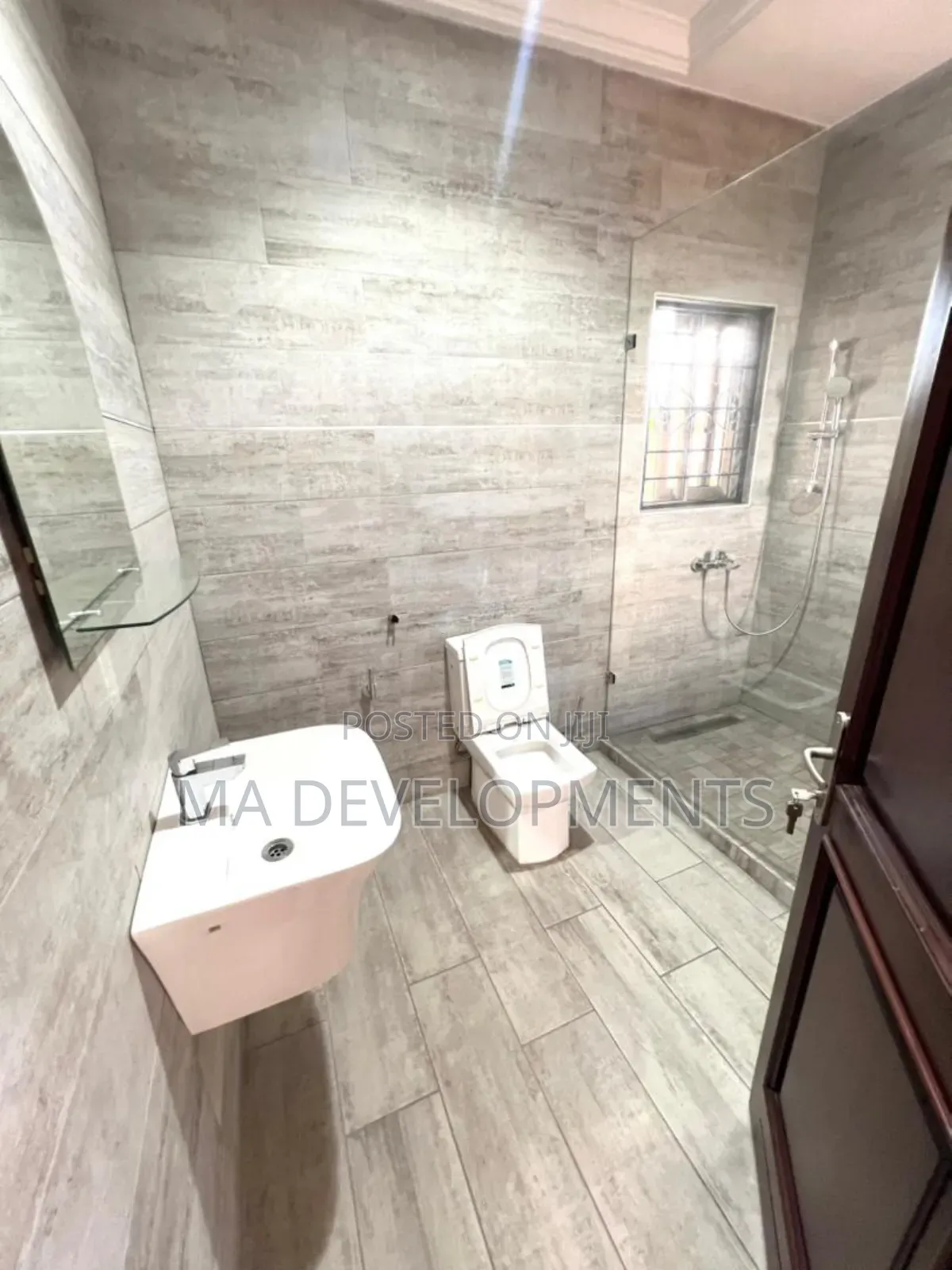 5bdrm Apartment in Madev Realty, East Legon for rent
