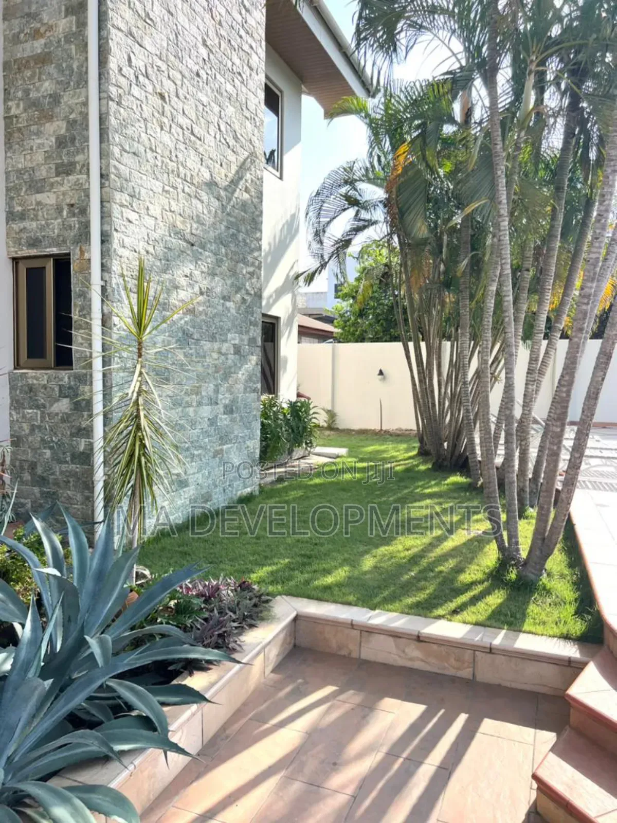 5bdrm Apartment in Madev Realty, East Legon for rent