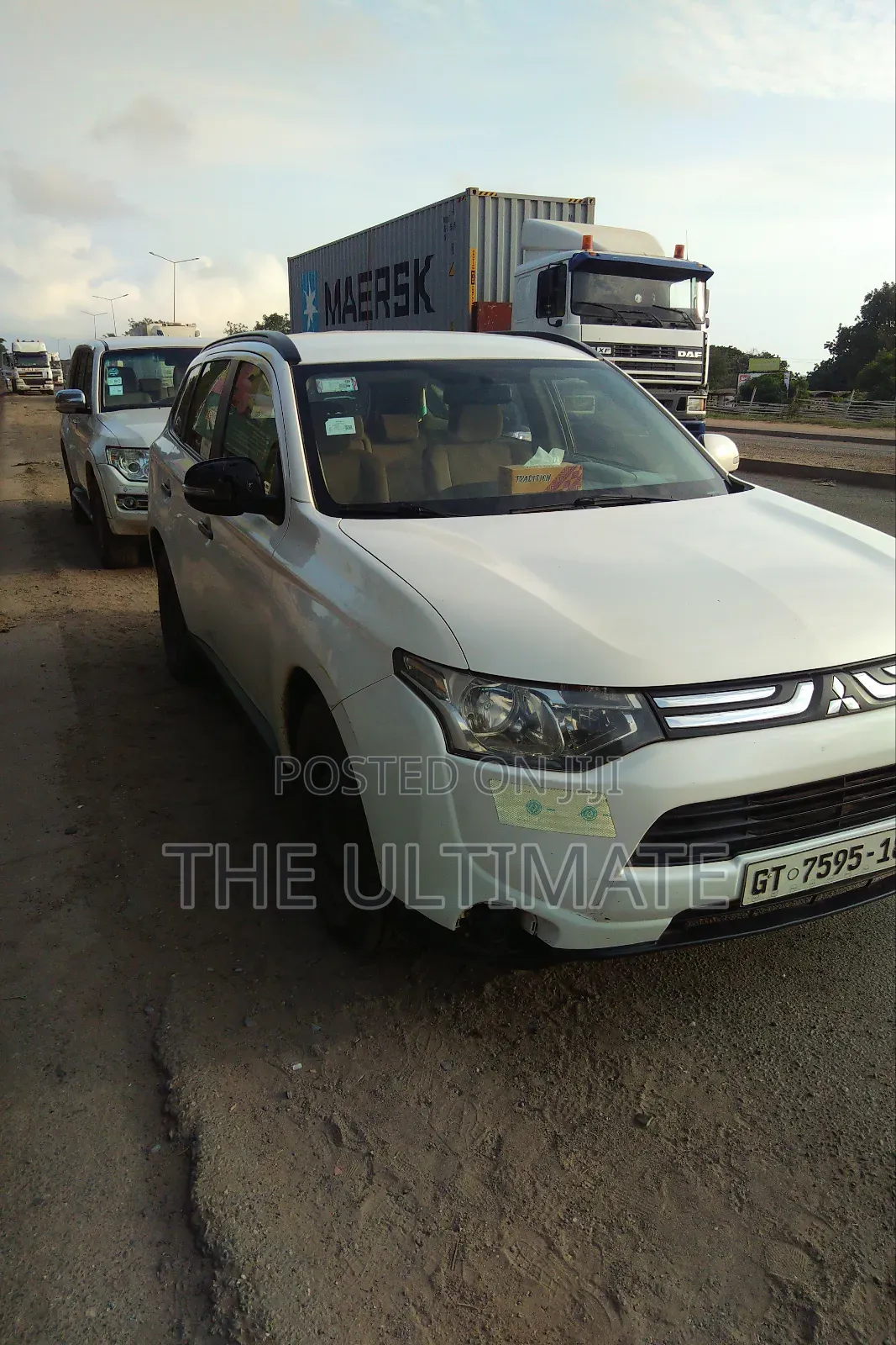 Mitsubishi Outlander 2016 White