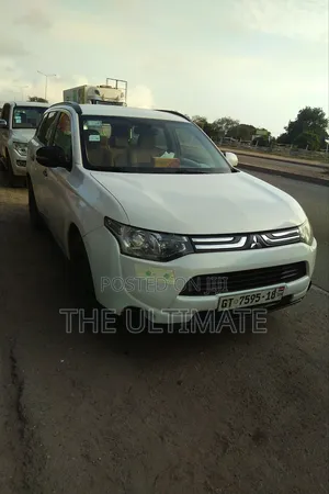 Mitsubishi Outlander 2016 White