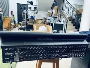 Midas 32 Digital Live Mixer
