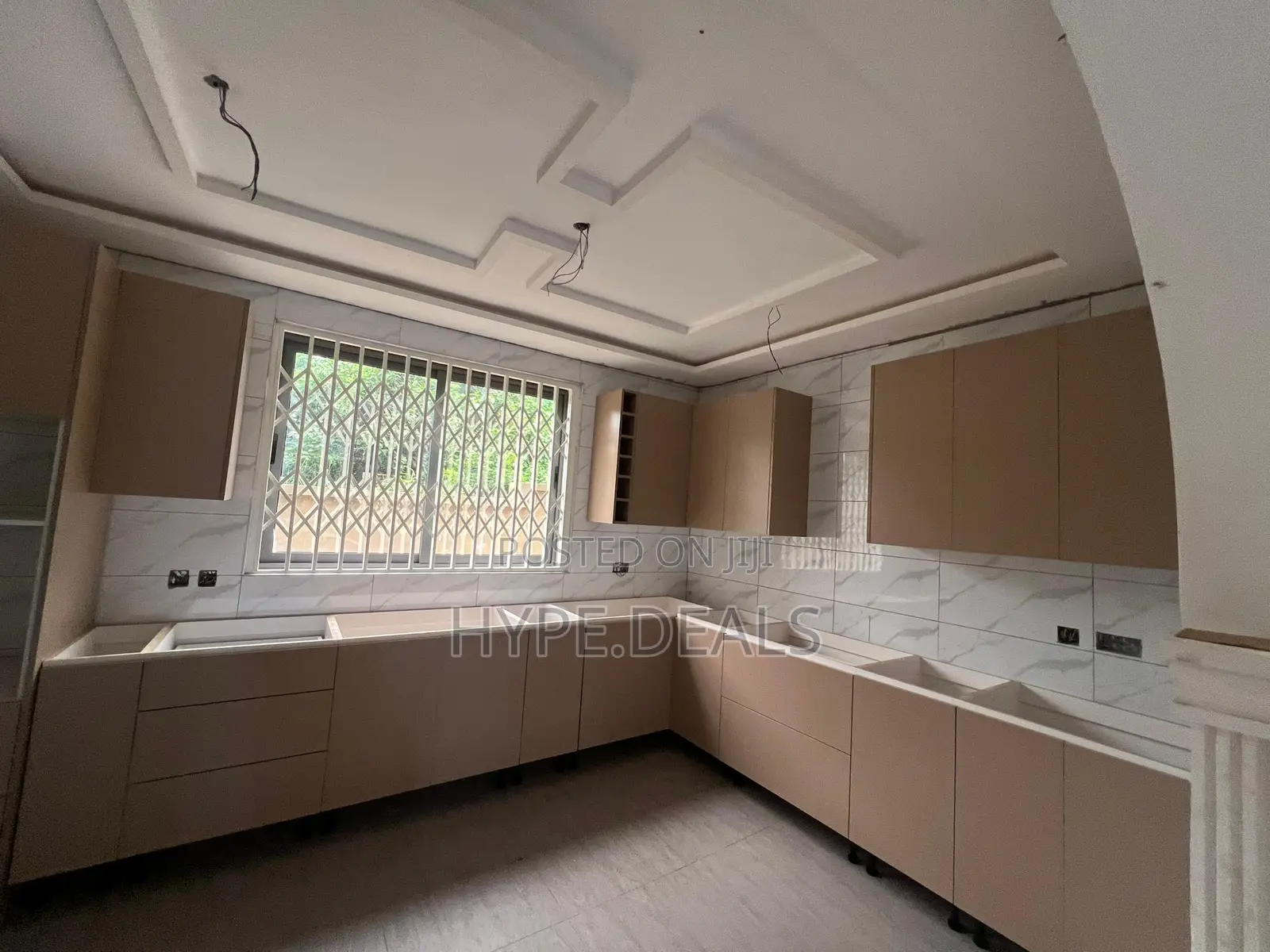 Furnished 5bdrm House in Cape Coast Metropolitan for sale
