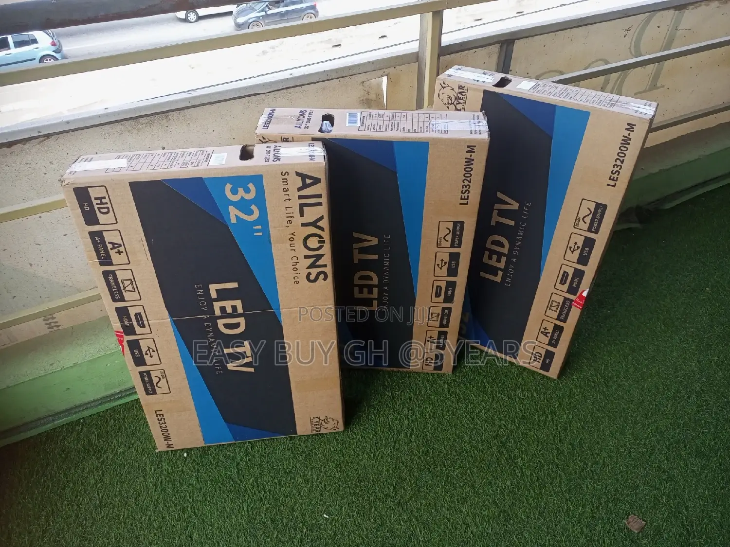 Fantastic Ailyons 32 Inches Les3200w-M Smart Life TVV
