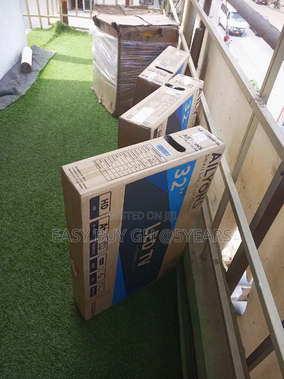 Fantastic Ailyons 32 Inches Les3200w-M Smart Life TVV