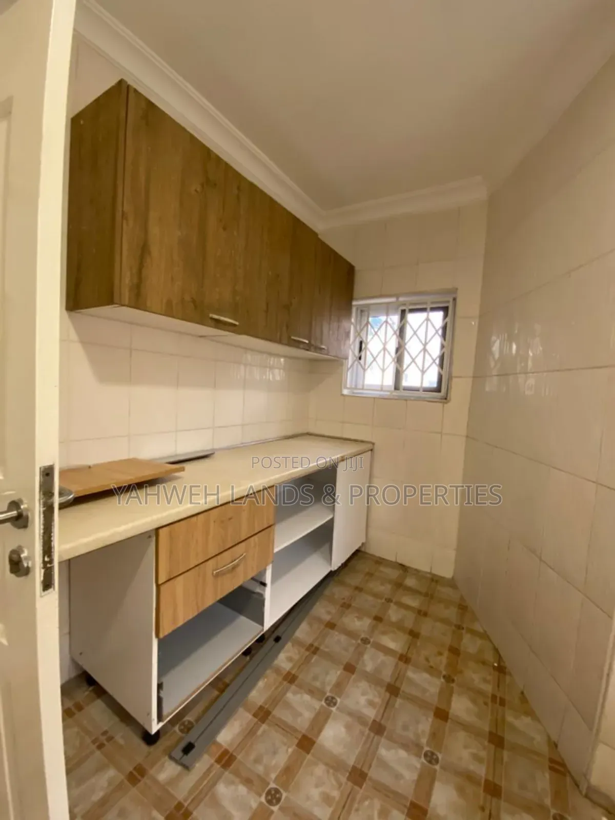 2bdrm House in Spintex for rent