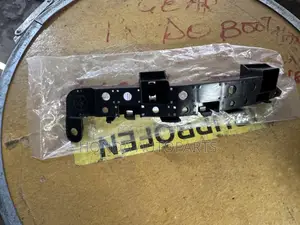 Honda CRV 2017 Bumper Locker.