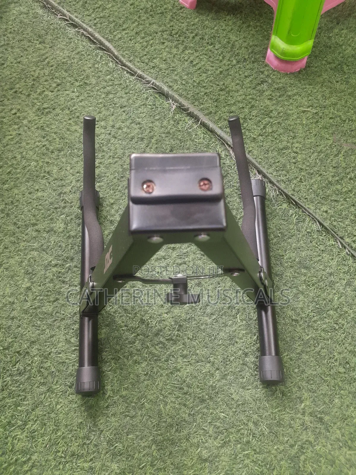 Portable Guitar Stand