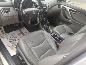 Hyundai Elantra SE 4dr Sedan (1.8L 4cyl 6A) 2015 Silver
