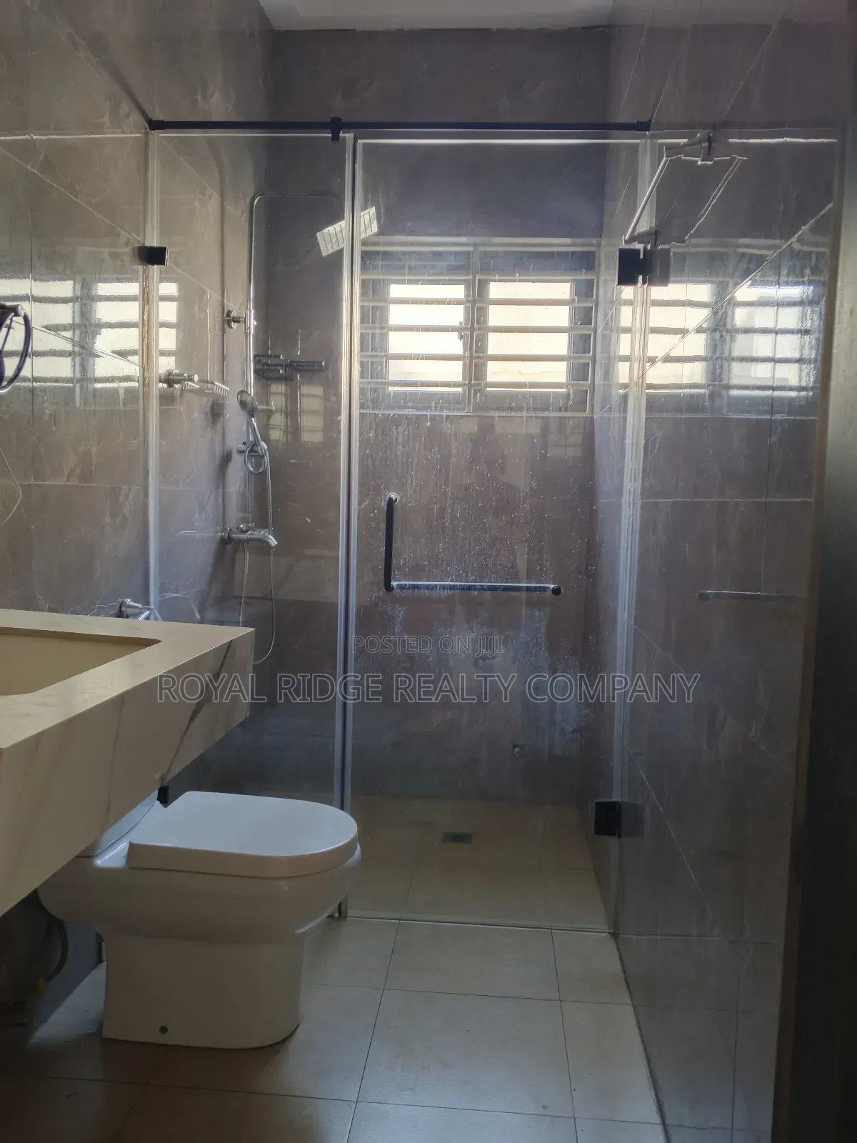 2bdrm Apartment in East Legon, Accra Metropolitan for rent