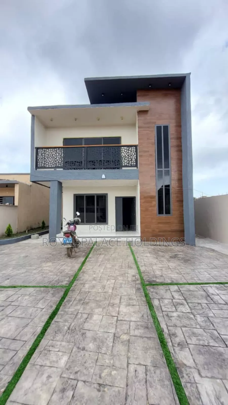 3bdrm House in Bortianor for sale