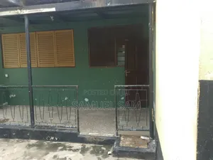 4bdrm House in Tema Community 8 for sale