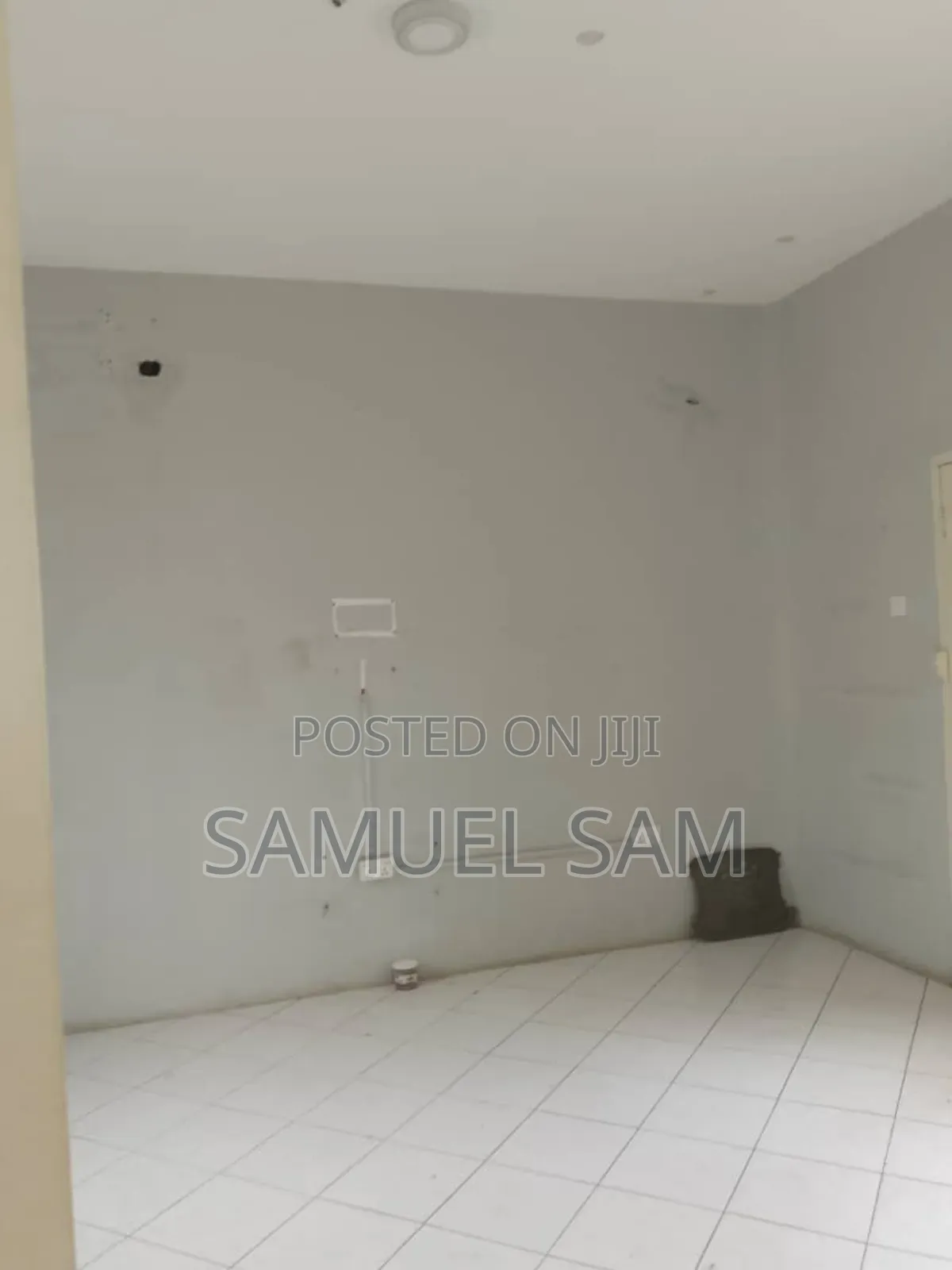 4bdrm House in Tema Community 8 for sale