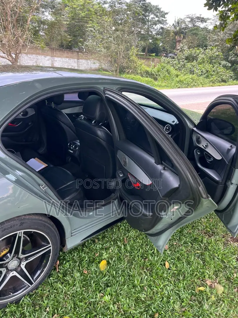 Mercedes-Benz C300 Sport 4Matic Sedan AWD (2.0L 4cyll 7A) 2016 Green