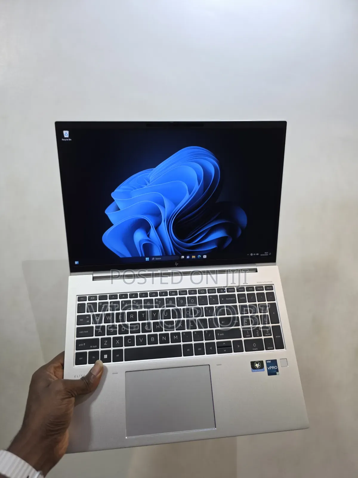 Laptop HP EliteBook 860 G9 16GB Intel Core I5 SSD 256GB