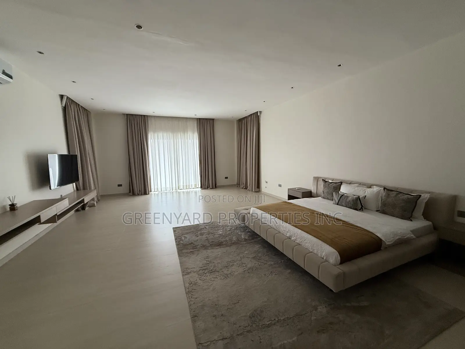 Furnished 7bdrm Mansion in Adjiringanor, East Legon for sale