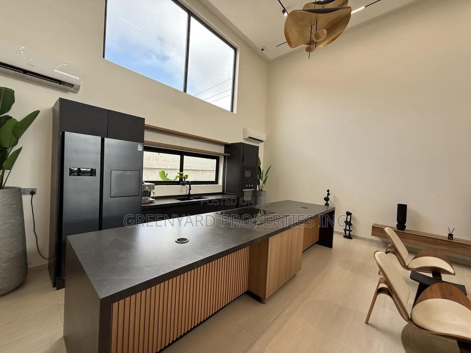 Furnished 7bdrm Mansion in Adjiringanor, East Legon for sale