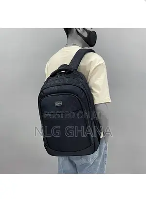 Large Capacity Backpack Waterproof Nylon School Bag Outdoor Ghx6862