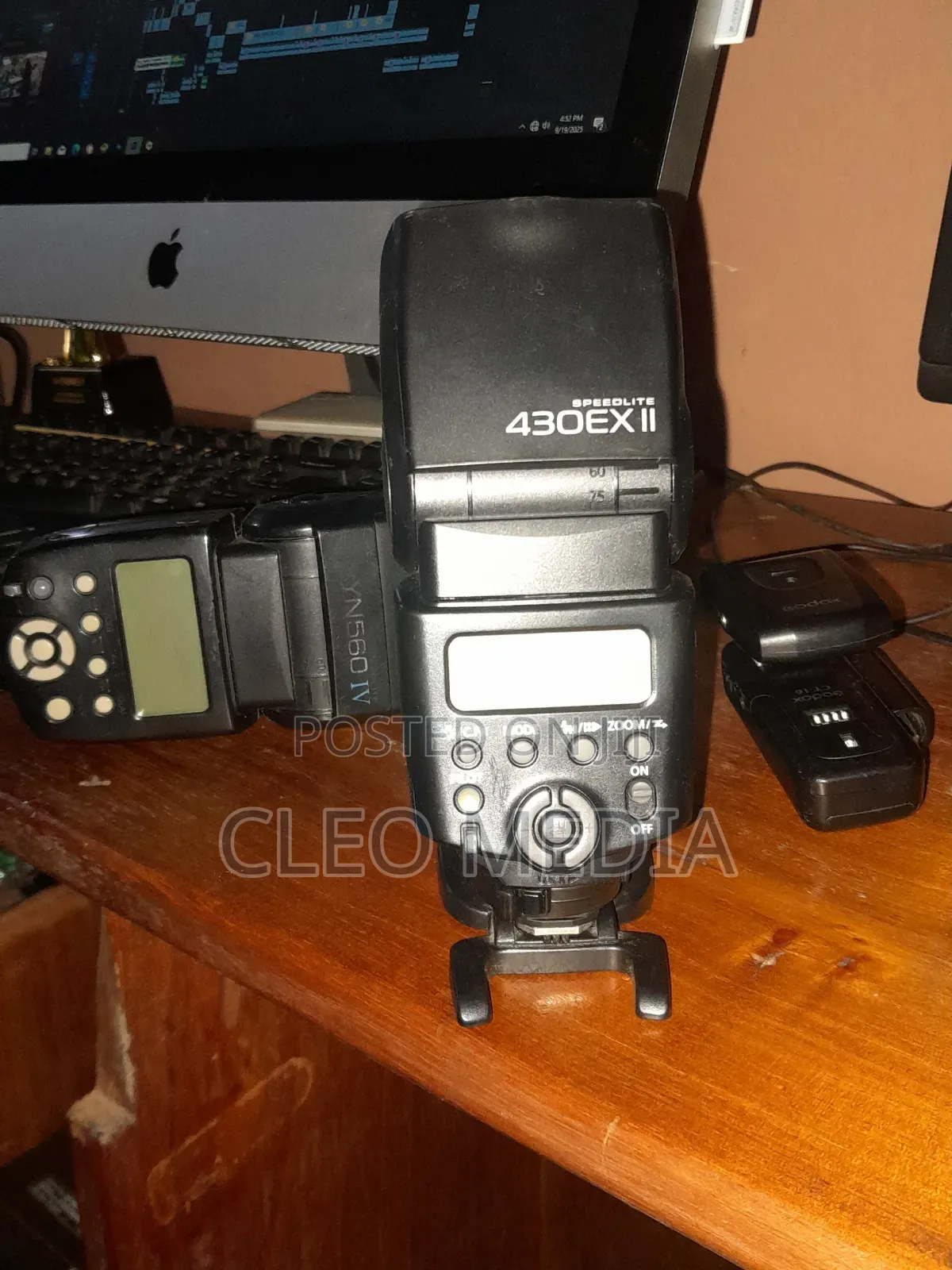 Canon 430ex Ii Speedlite + Yongnou 560iv Manual Flash + Trigger