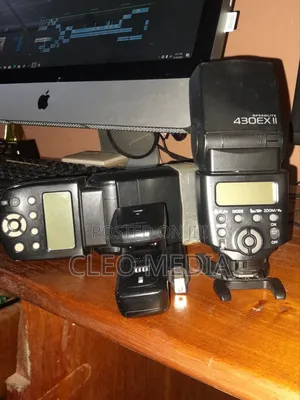 Canon 430ex Ii Speedlite + Yongnou 560iv Manual Flash + Trigger