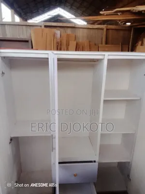 Wardrobe 2 Middle Drawers