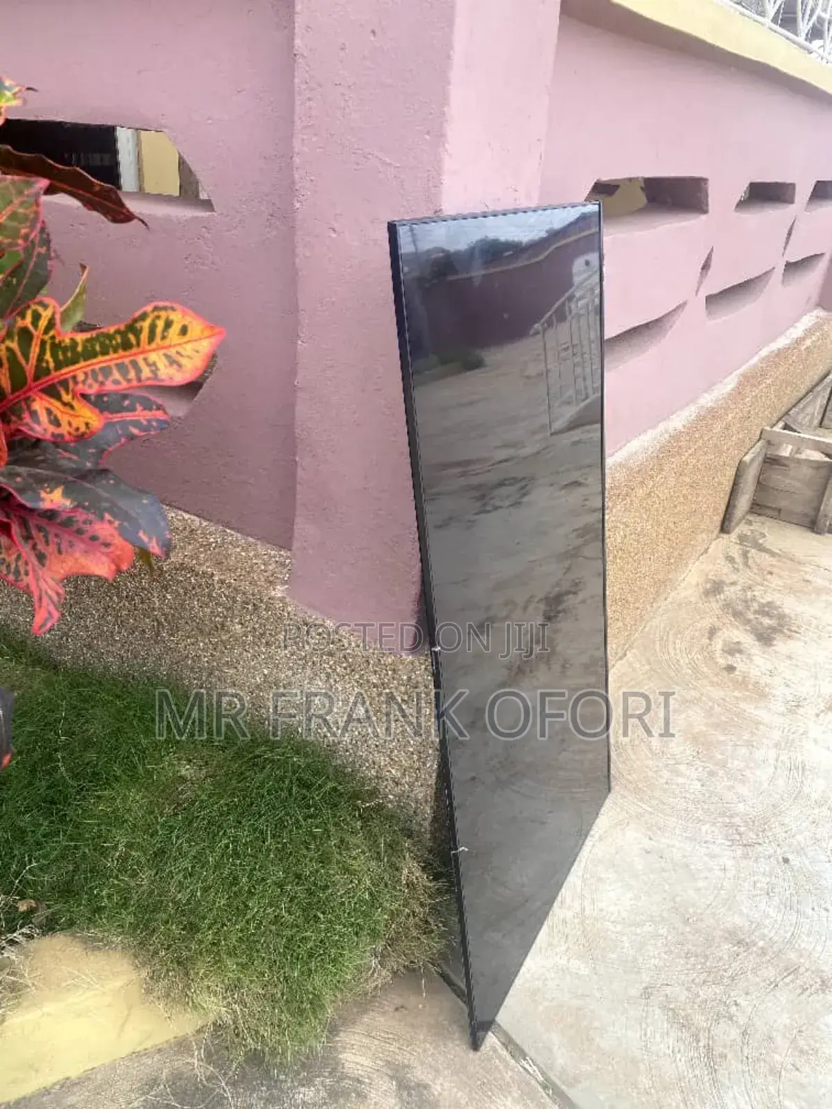 Samsung Airslim 50inches Smart Tv