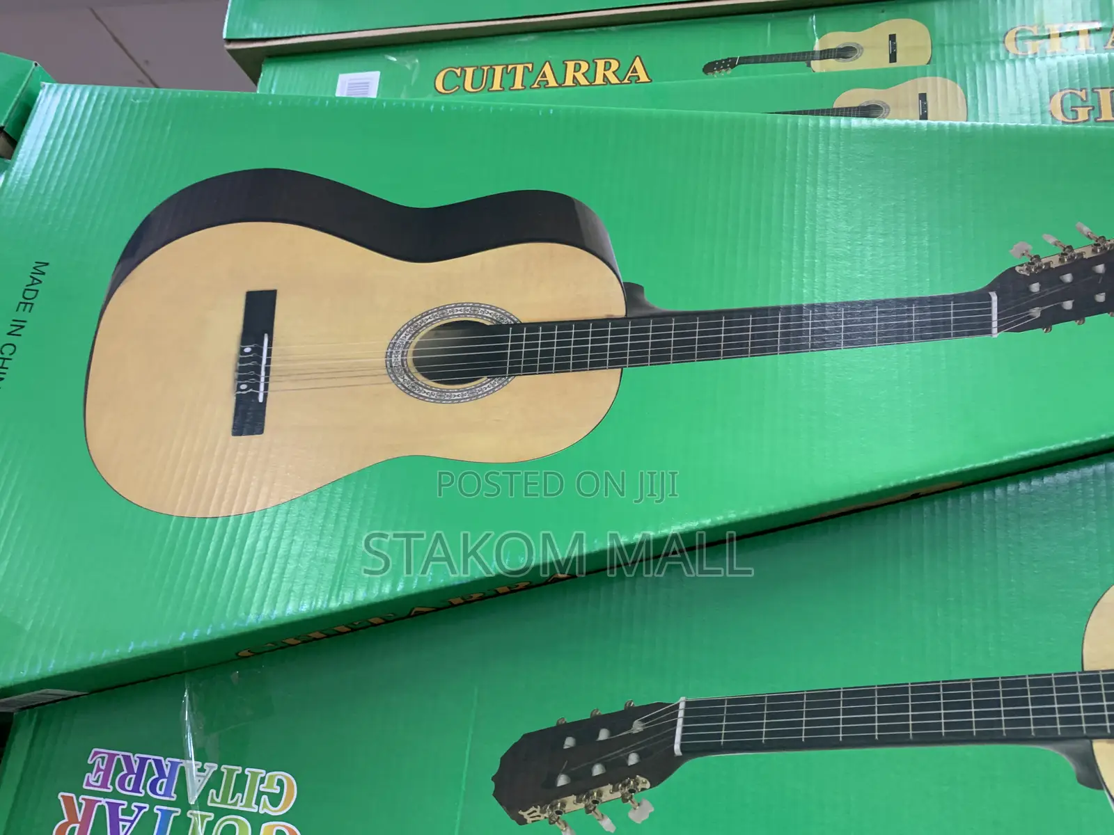 Acoustic Guitar, 6 Strings- 38 Inches