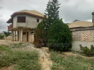 9bdrm House in Adesina, Kenyasi, Kumasi Metropolitan for sale