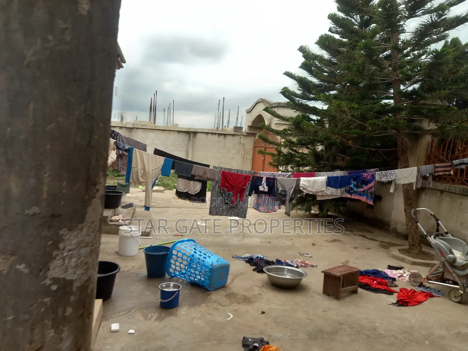 9bdrm House in Adesina, Kenyasi, Kumasi Metropolitan for sale