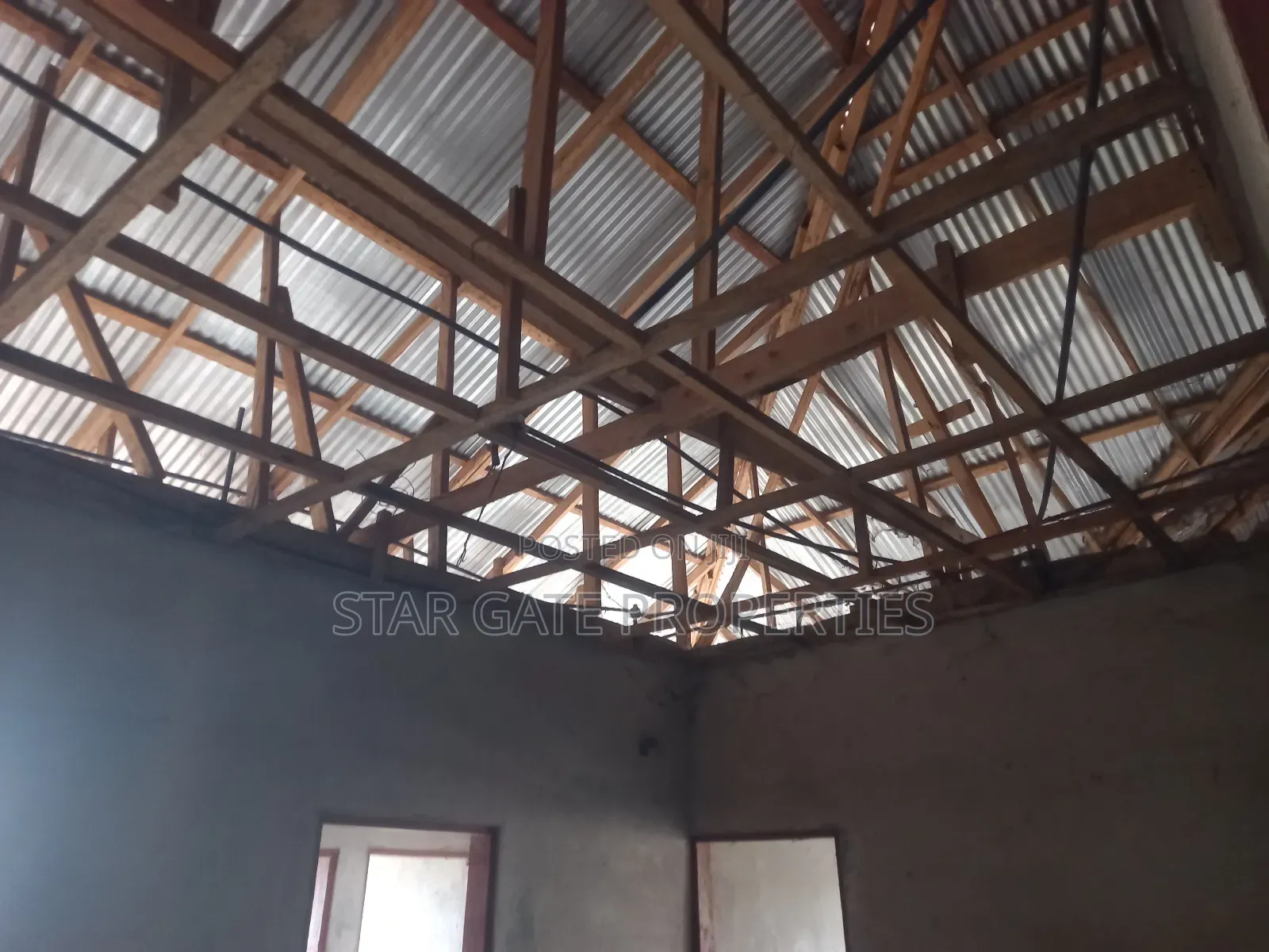 9bdrm House in Adesina, Kenyasi, Kumasi Metropolitan for sale