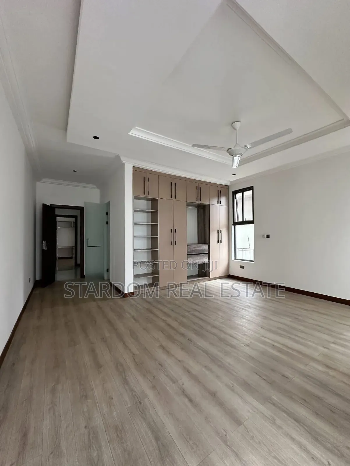 4bdrm Duplex in Trasacco, East Legon for sale