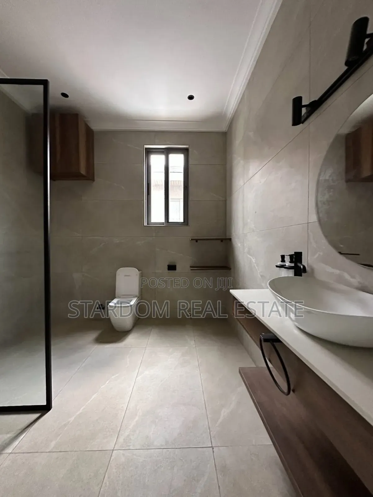 4bdrm Duplex in Trasacco, East Legon for sale