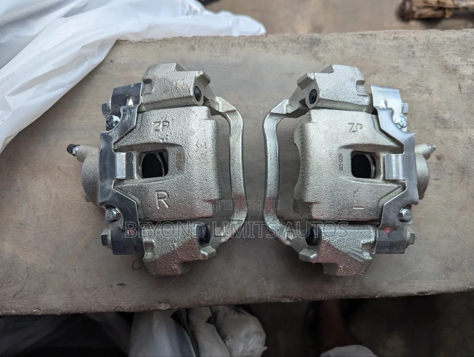 Lexus Lx 470/570 2011 to 2018 Back Brake Caliper