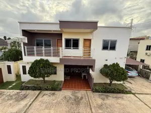 4bdrm Townhouse / Terrace in American House, East Legon for rent