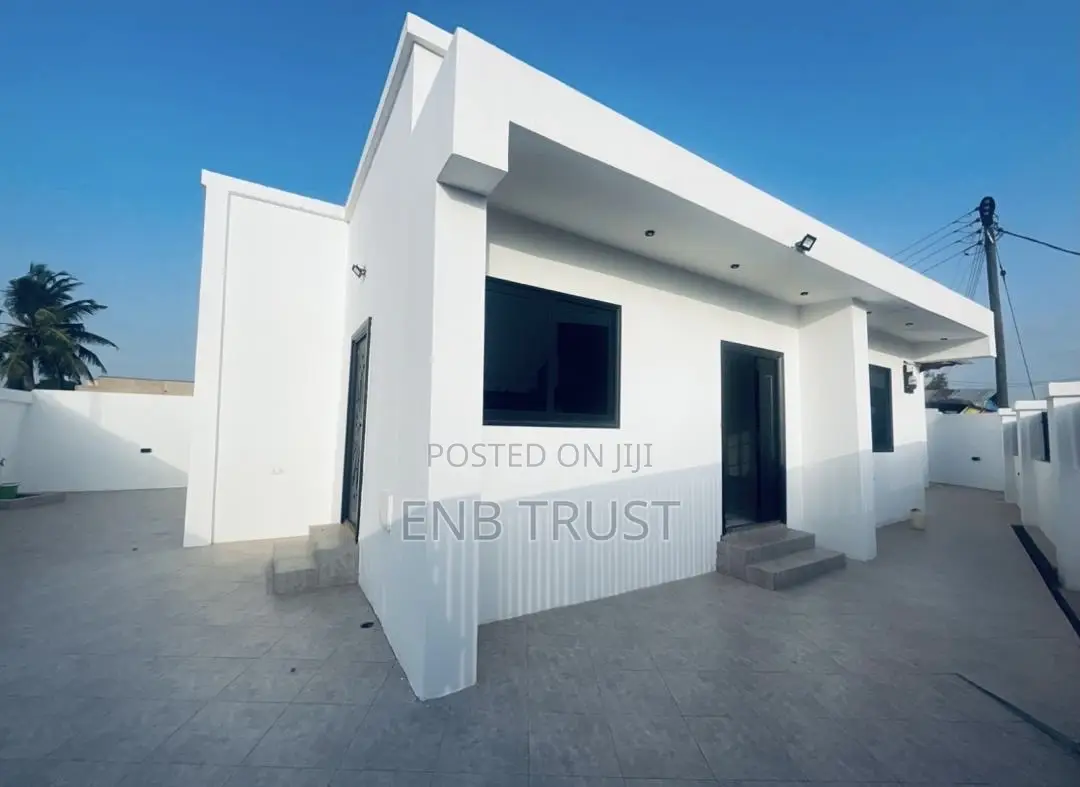 3bdrm House in Adenta, New Legon for sale