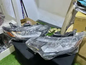 Mitsubishi Outlander 2016-2017-2018-2019-2020-2021 Headlight Pair