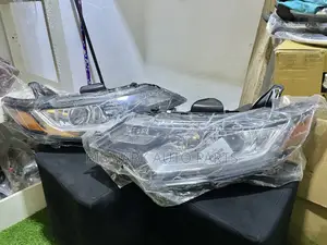 Mitsubishi Outlander 2016-2017-2018-2019-2020-2021 Headlight Pair