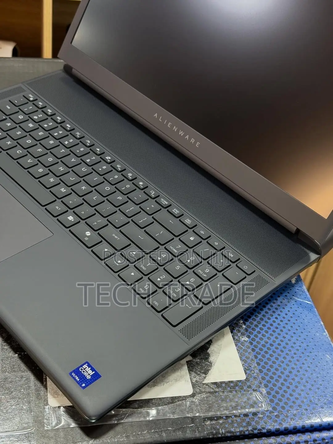 New Laptop Alienware Area-51m 32GB Intel Core Ultra 9 SSD 2T