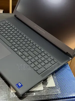 New Laptop Alienware Area-51m 32GB Intel Core Ultra 9 SSD 2T