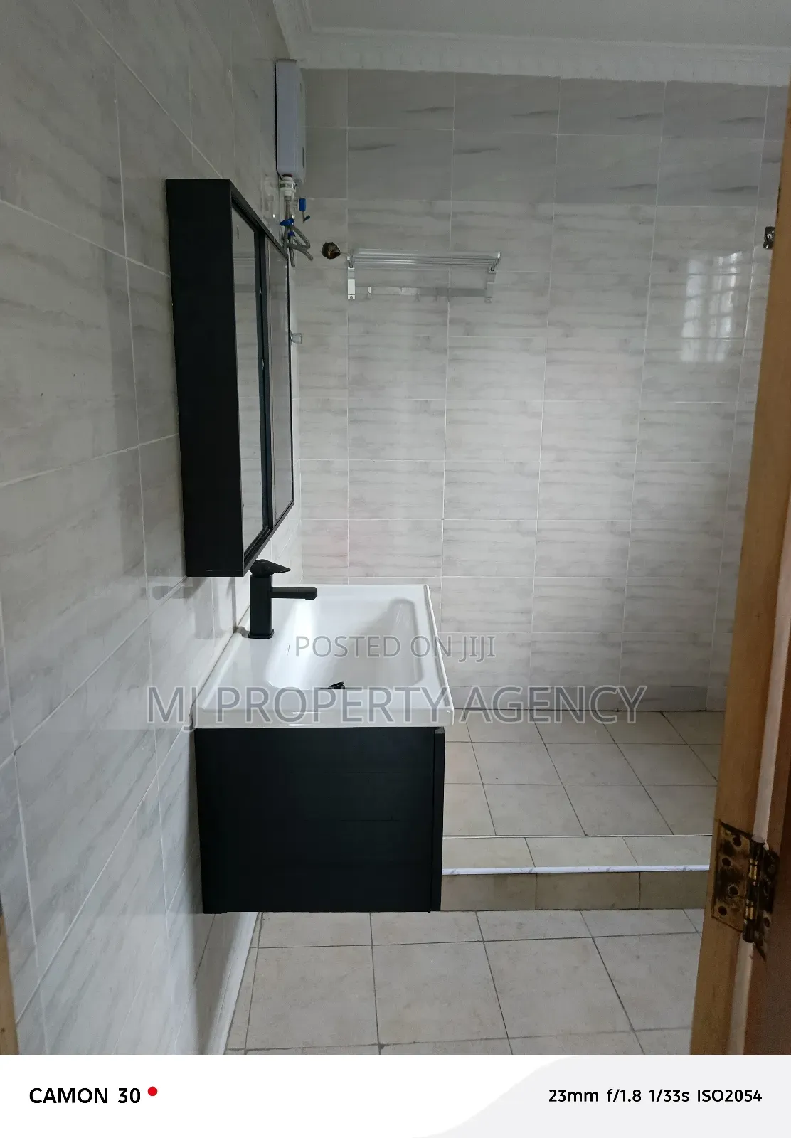 12bdrm Apartment in Community 26 Palace for rent