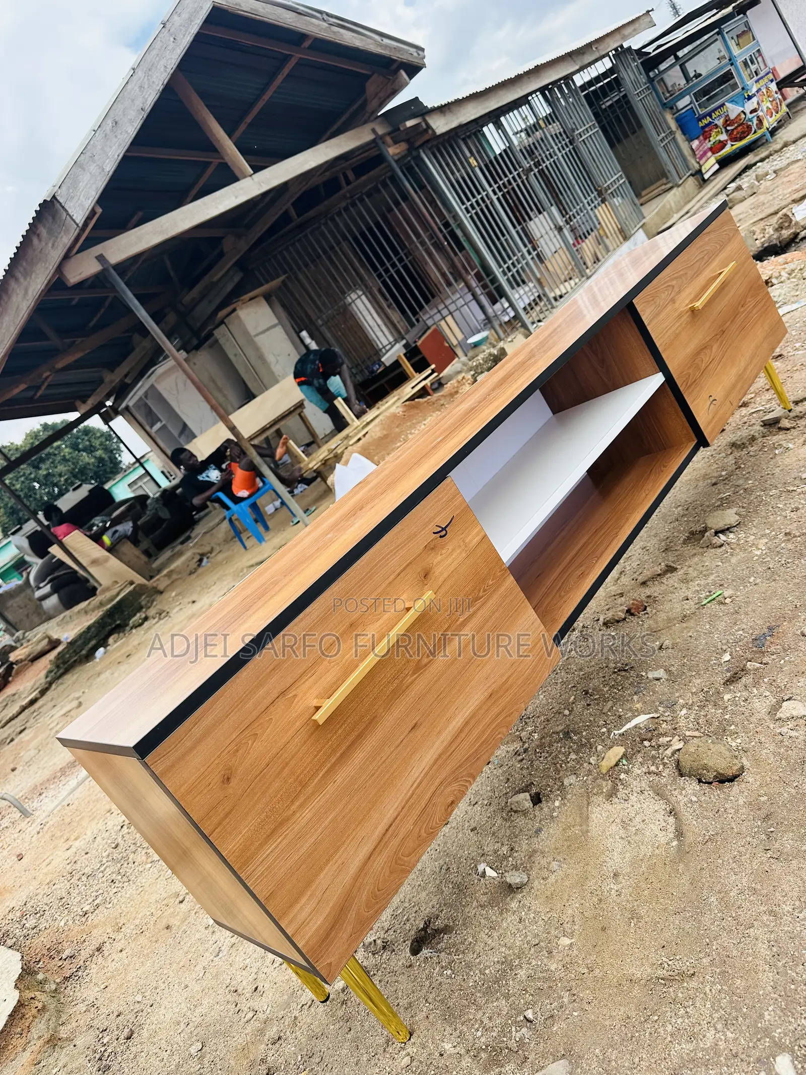 Original Foriegn Board Tv Stand