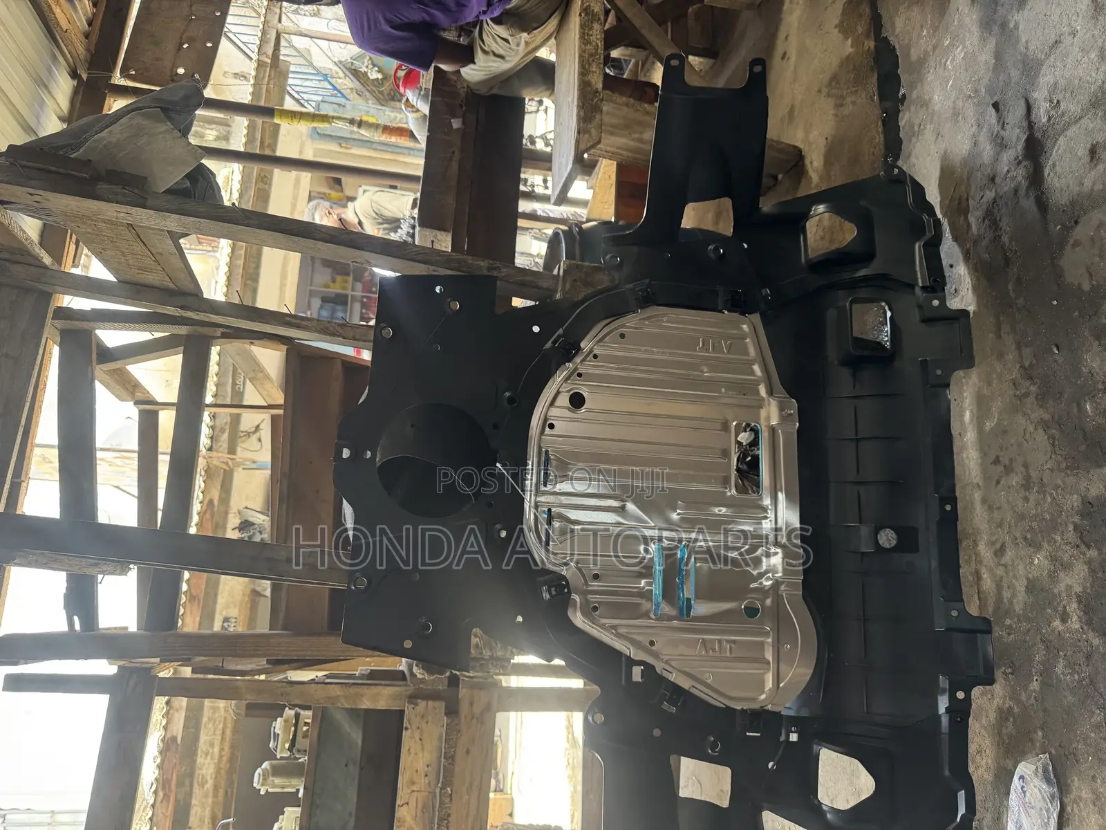 Honda Cr-v 2017,2018,2019 Under Cover.