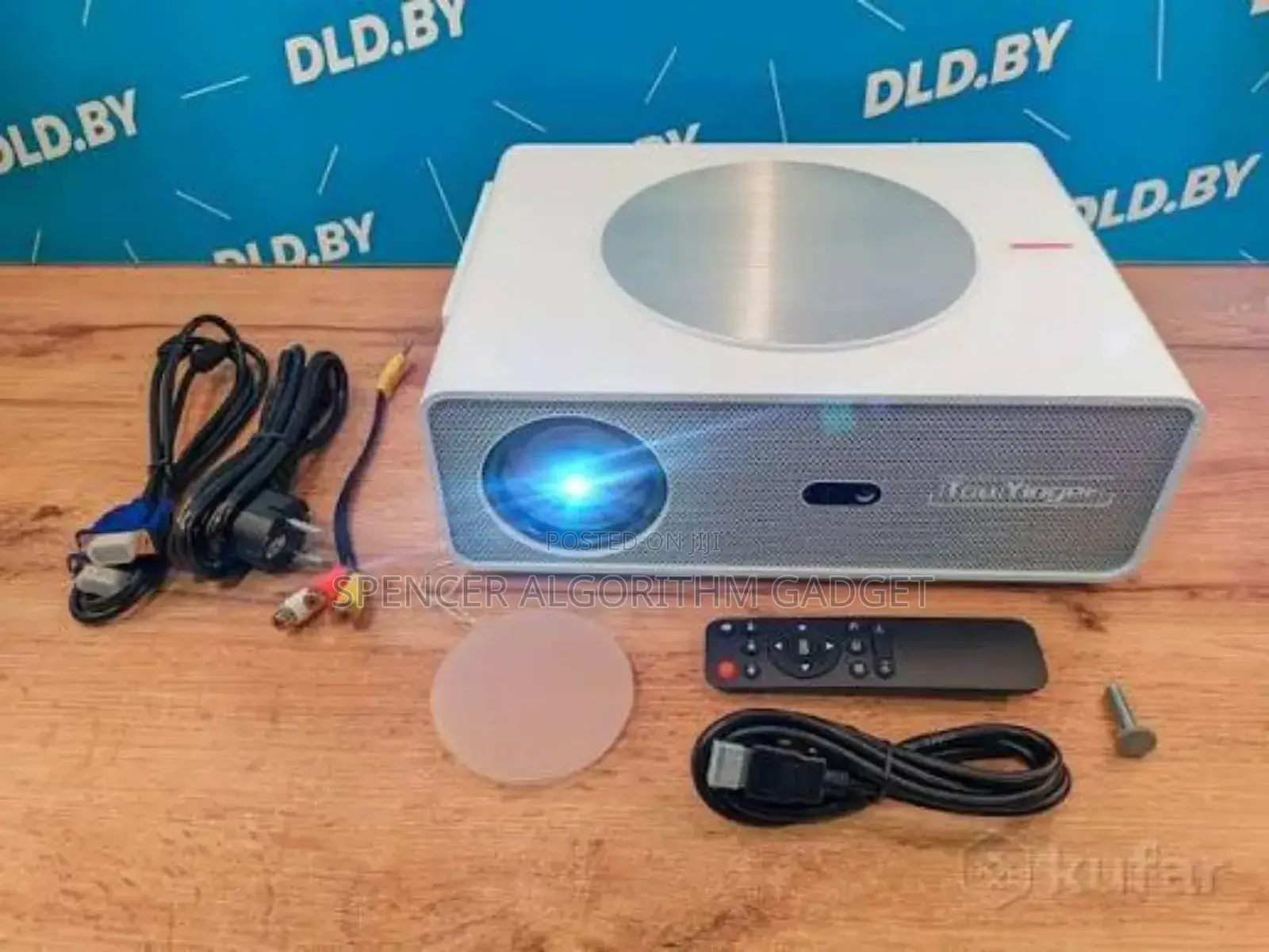 Touyinger Q10 Projector With 9500 Lumens