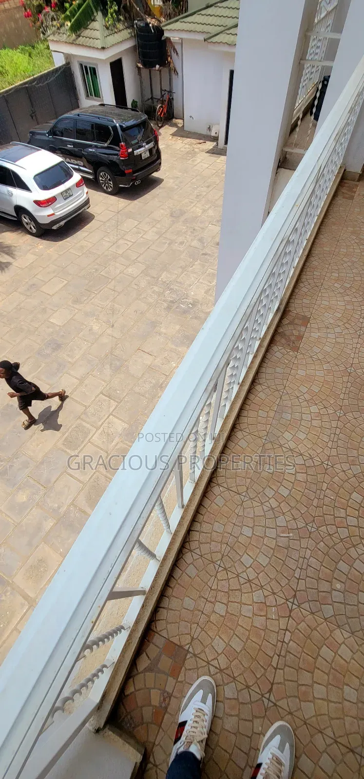 2bdrm Apartment in Gracious Properties, Abelemkpe for rent