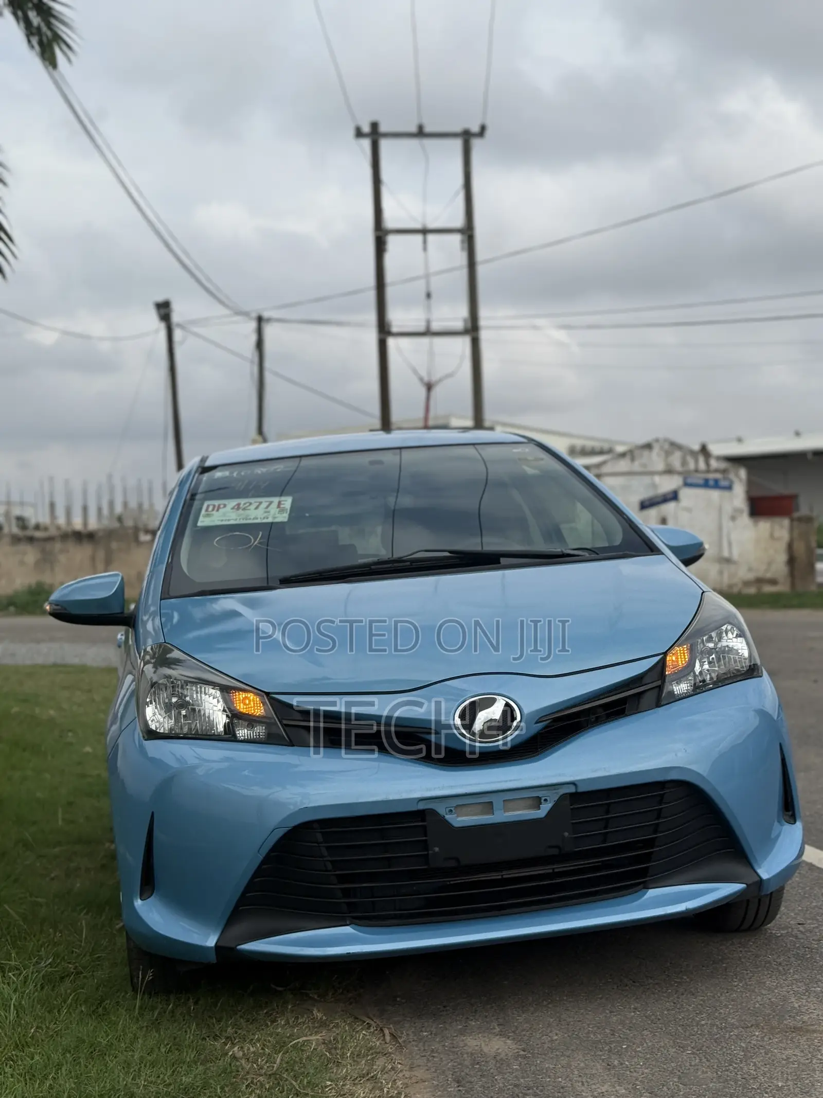 Toyota Vitz 2016 Blue