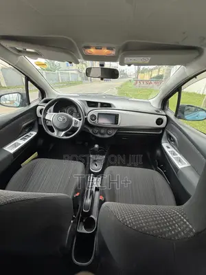 Toyota Vitz 2016 Blue