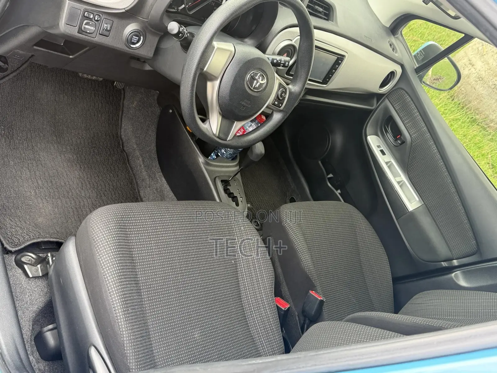 Toyota Vitz 2016 Blue
