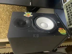Yamaha Hs7 Studio Monitors
