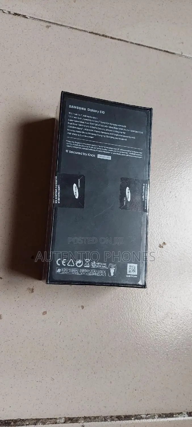 New Samsung Galaxy S10 128 GB Black