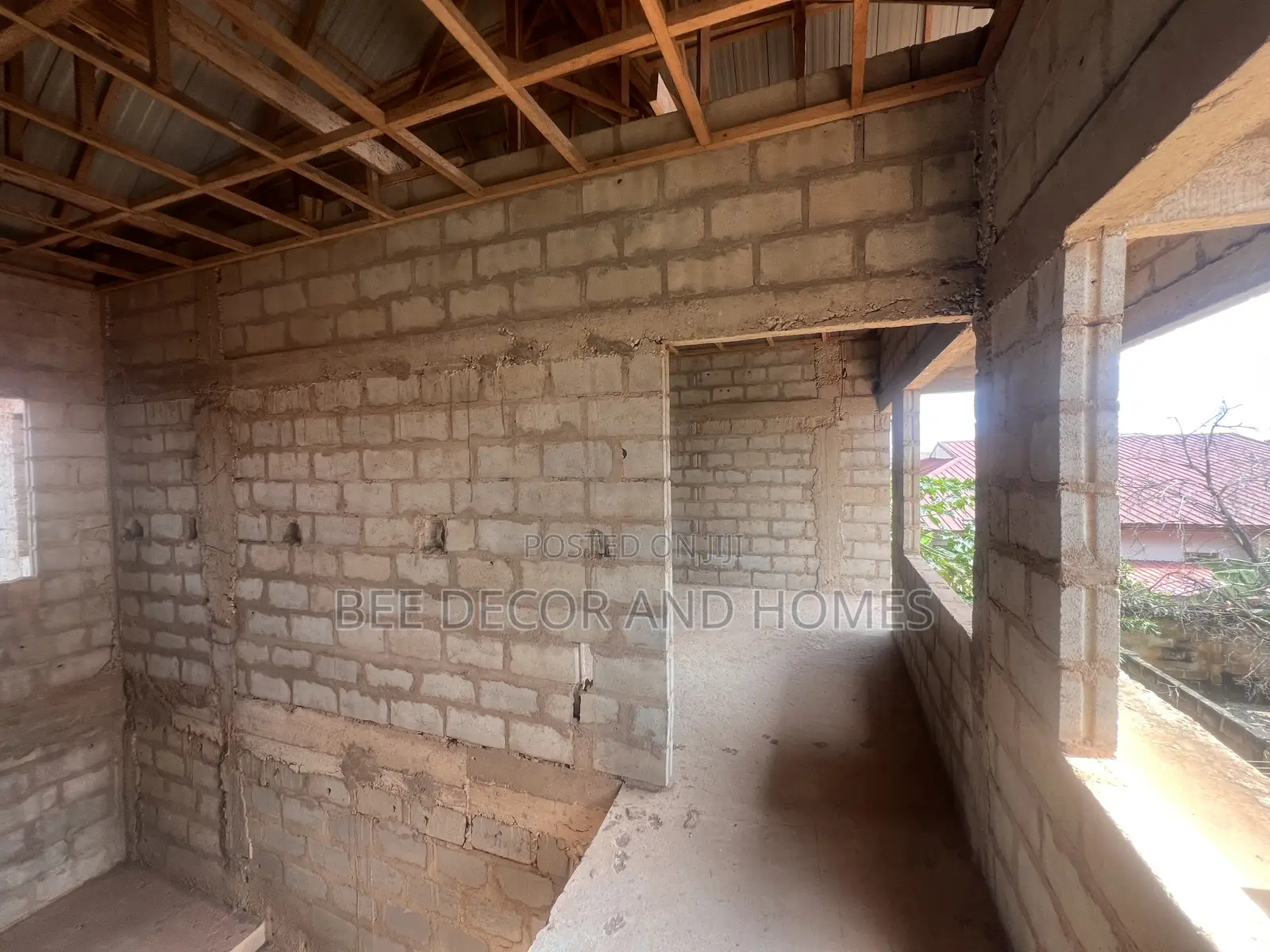 2bdrm Apartment in Bee Decor & Homes, Old Ashomang for sale