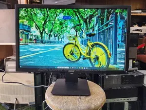 Dell 24" Full Hd Ips Led Monitor 1920×1080, 60 Hz, Displayport/Dvi/Vga